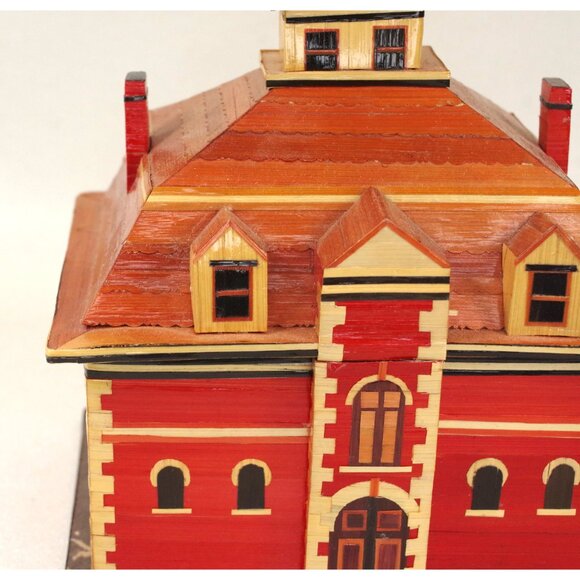 Vintage Meow Reo 1978 Wheat Straw House Keepsake Box - Red House Trinket Box - Picture 3 of 7